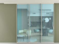 Перегородка Formato вдоль стены на потолок 3 створки с синхронным механизмом